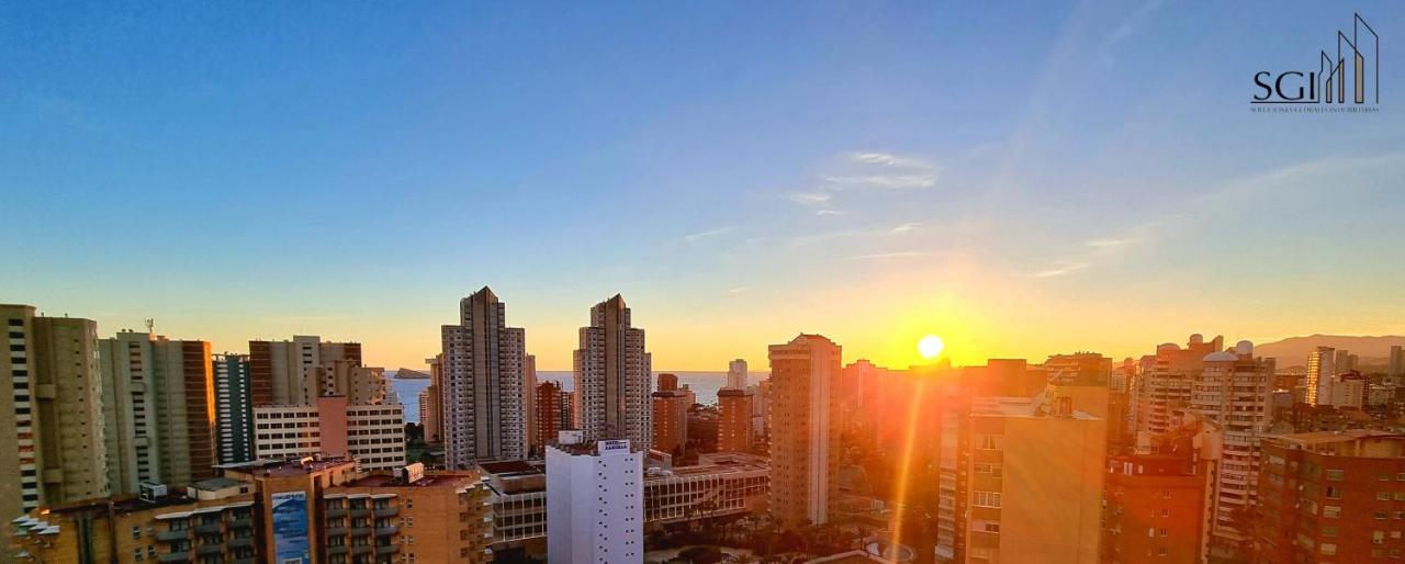ベニドルムSunset Chill Out- Torres D' Oboeアパートメント エクステリア 写真